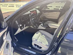 2022 BMW 5-Series M550i xDrive — фото 14
