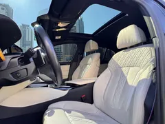 2022 BMW 5-Series M550i xDrive — фото 15