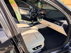 2022 BMW 5-Series M550i xDrive — фото 17