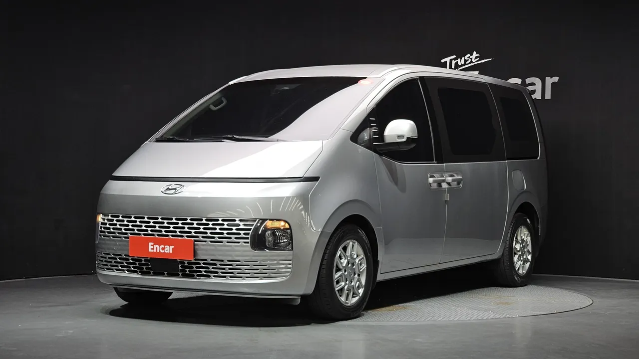 2023 Hyundai Staria Cargo 5-Seater