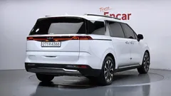 2023 Kia Carnival Diesel 7-Seater Signature — фото 2