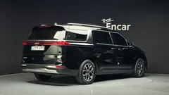 2023 Kia Carnival Diesel 9-Seater Noblesse — фото 2
