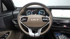 2023 Kia K8 Signature — фото 13