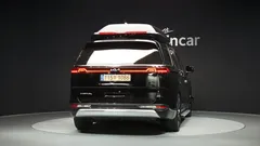 2022 Kia Carnival Gasoline 9-Seater Hi-Limousine — фото 4