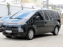 2023 Hyundai Staria Cargo 3-Seater — фото 3