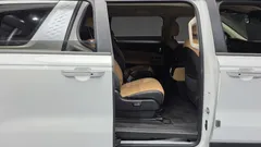 2023 Kia Carnival Gasoline 9-Seater Prestige — фото 12