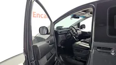 2023 Hyundai Staria Cargo 5-Seater — фото 10