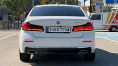 2023 BMW 5-Series 520i Luxury — фото 4