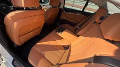 2023 BMW 5-Series 520i Luxury — фото 17
