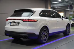 2023 Porsche Cayenne 3.0 E-HYBRID PLATINUM EDITION — фото 2