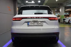 2023 Porsche Cayenne 3.0 E-HYBRID PLATINUM EDITION — фото 4