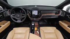 2023 Volvo XC60 B6 Ultimate Bright — фото 7