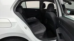 2023 Volkswagen Golf 2.0 TDI Prestige — фото 12