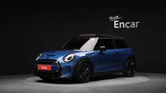 2022 Mini Cooper Classic — фото 12