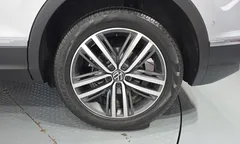 2023 Volkswagen Tiguan 2.0 TDI 4Motion Prestige — фото 5