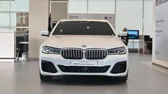 2023 BMW 5-Series 530i M Sport Package — фото 3