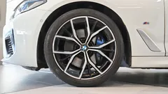 2023 BMW 5-Series 530i M Sport Package — фото 5