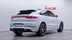 2022 Porsche Cayenne 3.0 COUPE PLATINUM EDITION — фото 2
