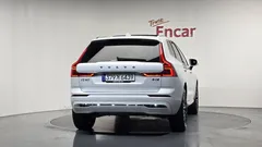 2024 Volvo XC60 B5 Ultimate Bright — фото 4