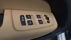 2024 Volvo XC60 B5 Ultimate Bright — фото 16