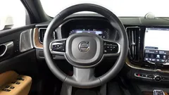 2024 Volvo XC60 B5 Ultimate Bright — фото 18