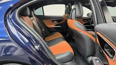 2023 Mercedes-Benz C-Class C300 4MATIC AMG Line — фото 11