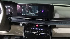 2022 Kia Carnival Diesel 9-Seater Hi-Limousine — фото 17