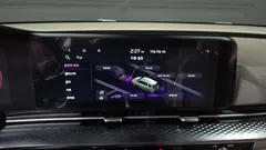 2022 Kia Carnival Diesel 9-Seater Hi-Limousine — фото 19