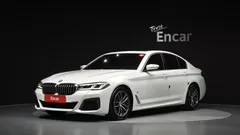 2022 BMW 5-Series 520i M Sport — фото 11