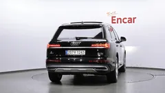 2022 Audi Q7 45 TDI Quattro — фото 4