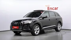 2022 Audi Q7 45 TDI Quattro — фото 11