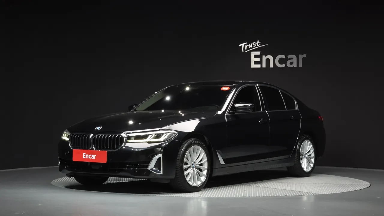 2023 BMW 5-Series 523d Luxury