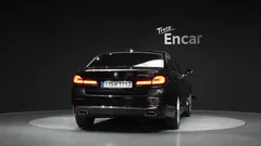 2023 BMW 5-Series 523d Luxury — фото 4