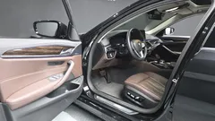 2023 BMW 5-Series 523d Luxury — фото 10