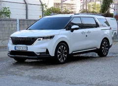 2023 Kia Carnival Diesel 9-Seater Signature — фото 1