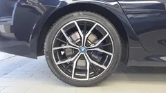 2022 BMW 5-Series 530e M Sport — фото 5