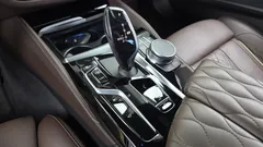2022 BMW 5-Series 530e M Sport — фото 9