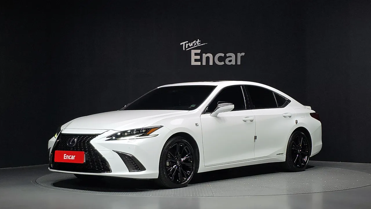 2022 Lexus ES F-Sport