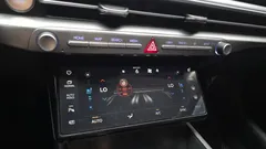 2023 Hyundai Grandeur 3.5 LPG 2WD (Taxi) — фото 18