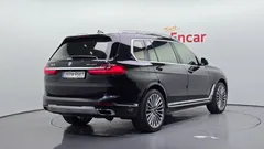 2022 BMW X7 xDrive 40i Design Pure Excellence 7-Seater — фото 2