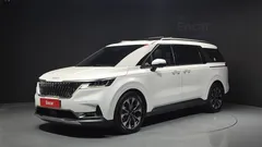 2023 Kia Carnival Diesel 7-Seater Signature — фото 1