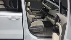 2023 Kia Carnival Diesel 7-Seater Signature — фото 11