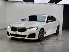 2022 BMW 5-Series 530i xDrive M Sport Package — фото 12