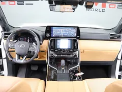 2025 Lexus LX 700h Luxury — фото 17