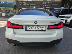 2023 BMW 5-Series 530i xDrive M Sport Package — фото 4