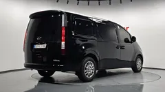 2023 Hyundai Staria Cargo 3-Seater — фото 2
