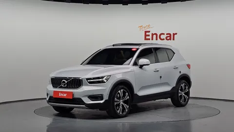 2022 Volvo XC40 B4 Inscription