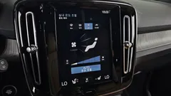 2022 Volvo XC40 B4 Inscription — фото 16