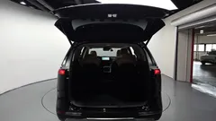 2023 Kia Carnival Diesel 9-Seater Noblesse — фото 20