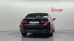 2023 BMW 3-Series 320i — фото 4